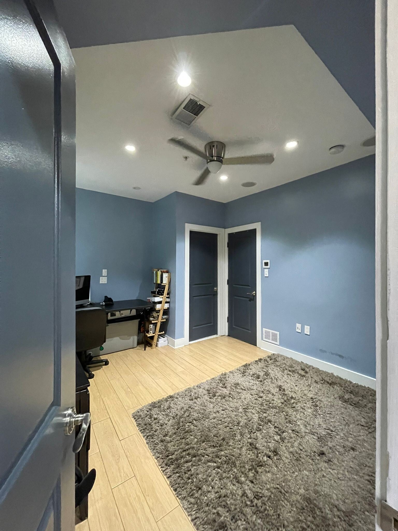 Large bedroom - 500 M St NW