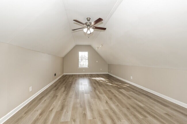 Building Photo - 141 Bill Stewart Blvd