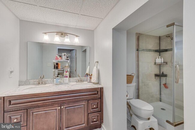 Building Photo - 24 Virginia Trail