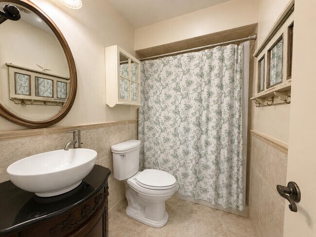 Building Photo - 7758 Cloverfield Cir