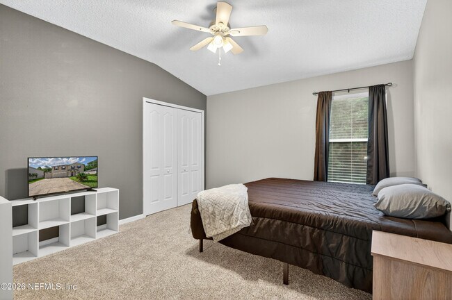 Building Photo - 2038 Creekmont Dr