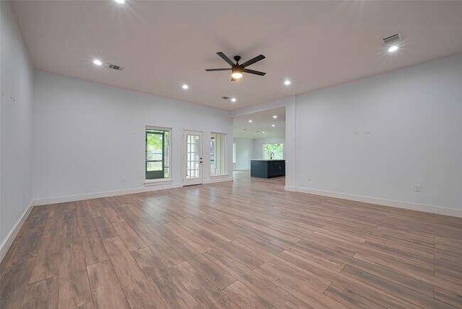 Building Photo - 9625 Panola Way