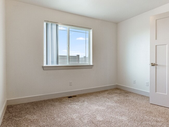 Building Photo - 106 Park View Court