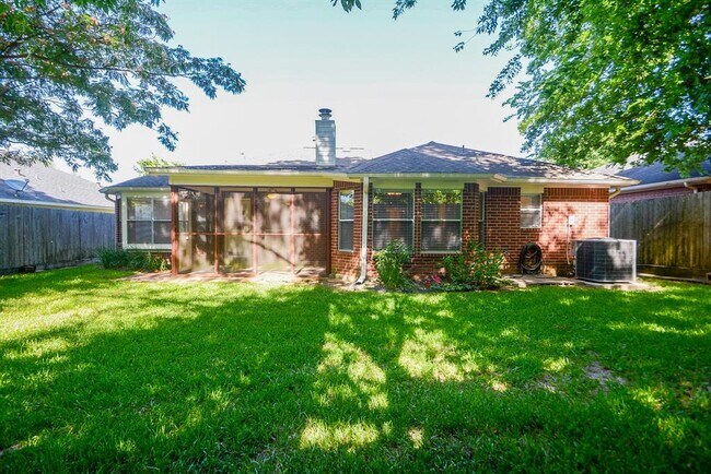 Building Photo - 13639 Country Pine Ct