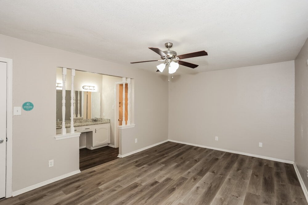 Building Photo - 456 Matterhorn St