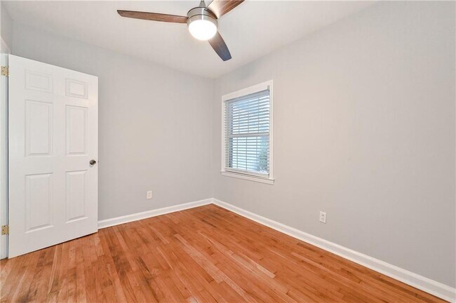 Building Photo - 2454 Drew Valley Rd NE