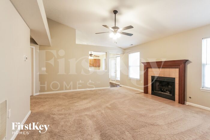 Building Photo - 2242 Valley Creek Way