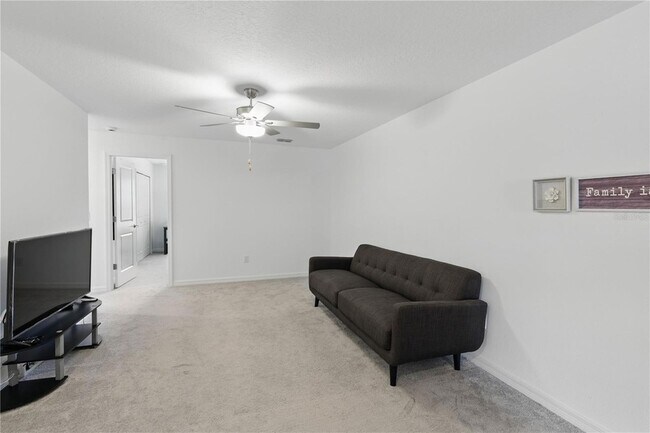 Building Photo - 6177 Shiner St
