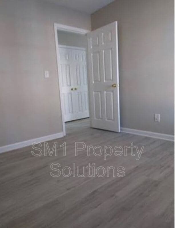 Building Photo - 115 Thomas St