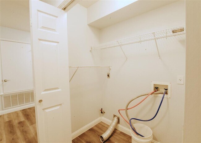 Building Photo - 17506 Bottle Springs Ln