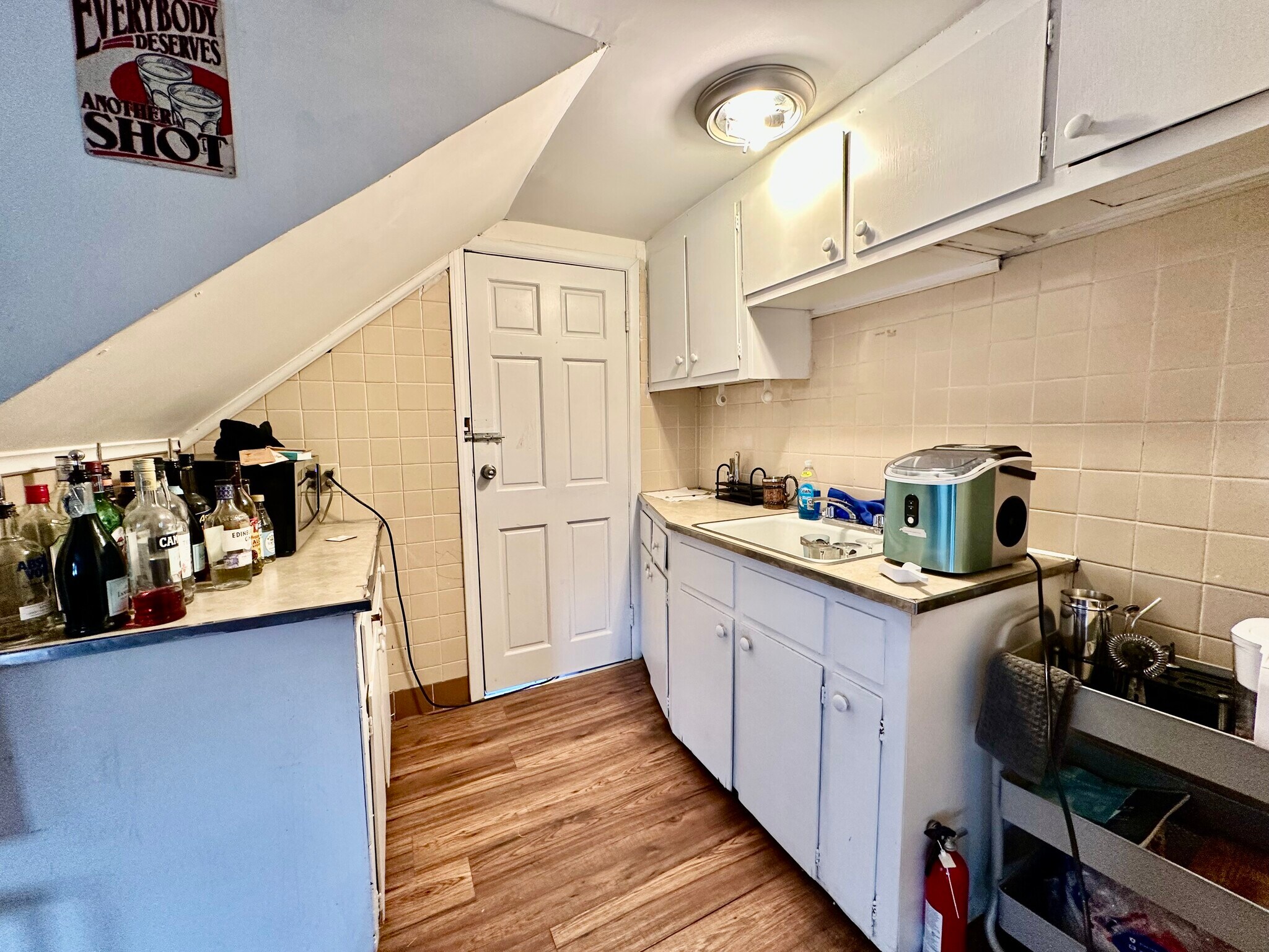 Building Photo - 74 Ashford St