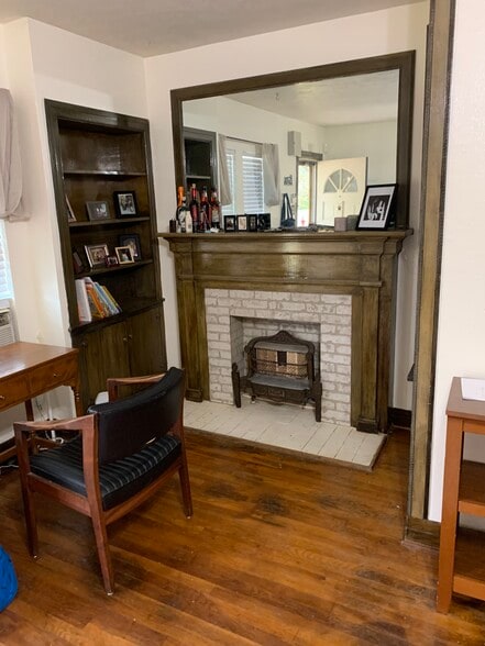 Building Photo - 2604 23rd St