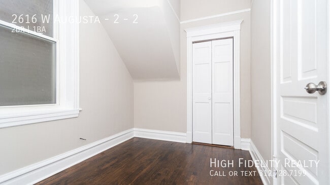 Building Photo - 2616 W Augusta Blvd