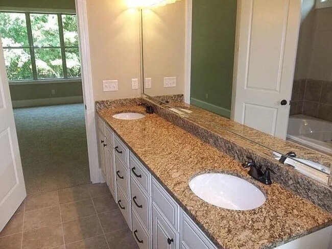 Building Photo - Wonderful 4 Bed, 3.5 Bath with Bonus Room