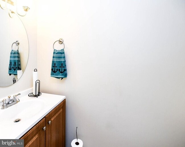 Building Photo - 9466 Sea Breeze Ct