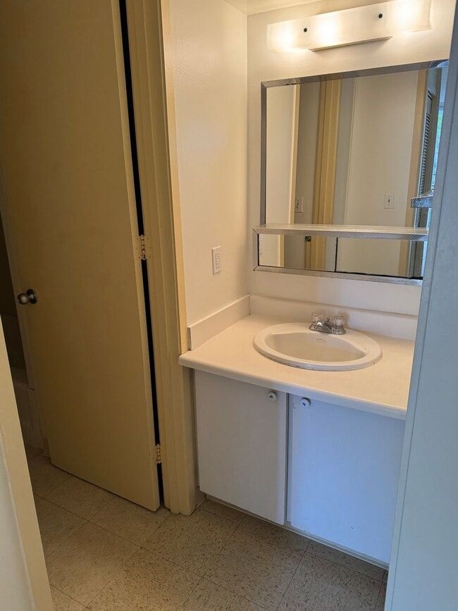 Building Photo - 2 BD / 1 BA Unit in Wahiawa!!! *Pet-Friendly*