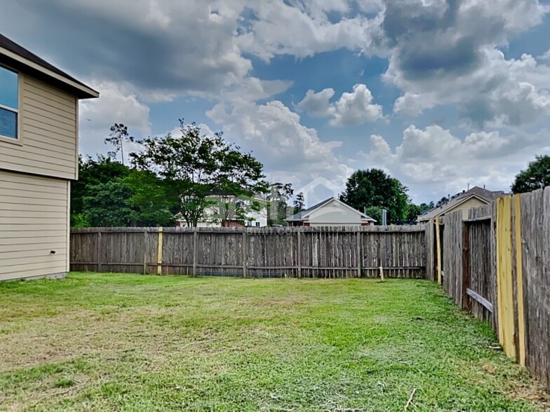 Building Photo - 33217 Wedgewood Dr