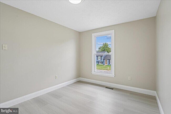 Building Photo - 1315 Danberry Dr