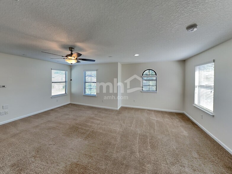 Building Photo - 440 Forest Meadow Ln