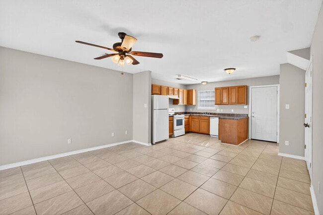 Building Photo - 1997 Todd Cove