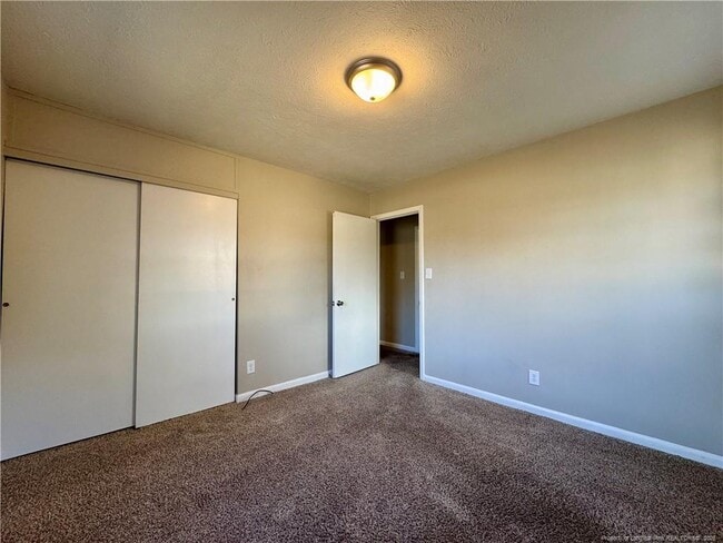 Building Photo - 622 Glensford Dr