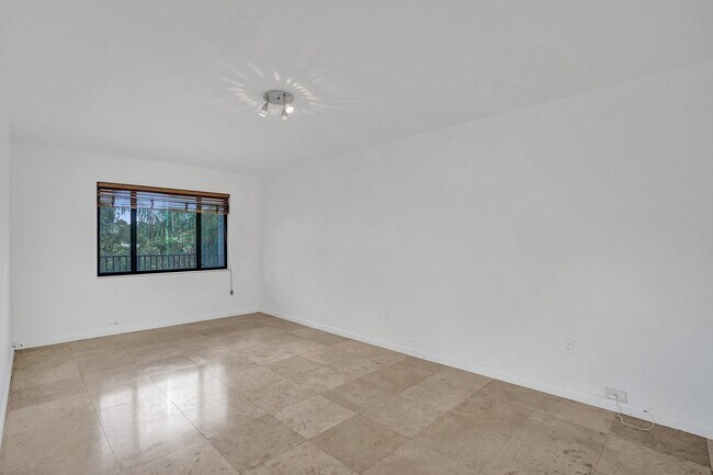 Building Photo - 2514 Taylor St