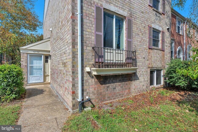 Building Photo - 10738 Bridlerein Terrace