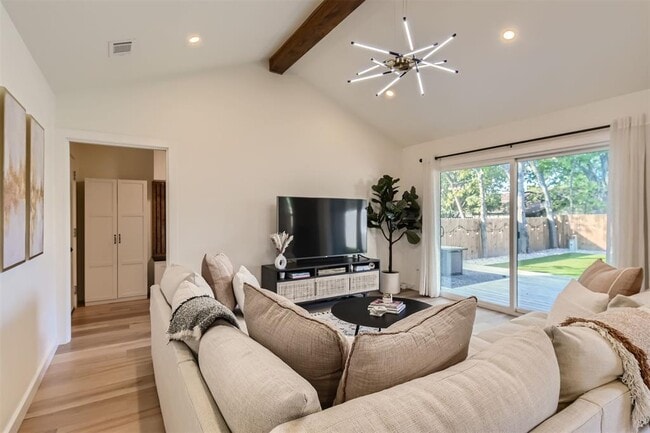 Building Photo - 1112 Milford Way