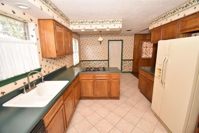 Building Photo - 431 Applewhite Dr
