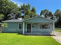 Building Photo - 6822 Merrydale Ave