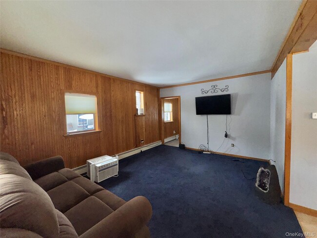 Building Photo - 19 Schultz Ln