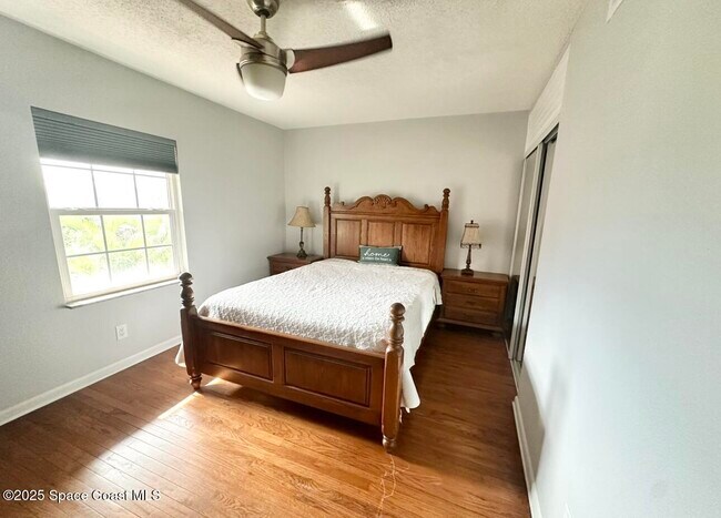 Building Photo - 112 E Colonial Ct