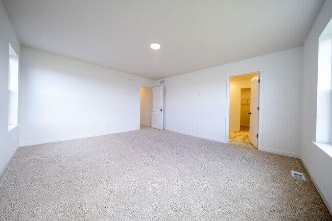 Building Photo - 22660 Isla Wy