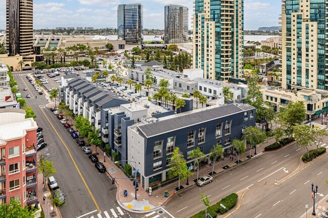 Building Photo - 101 Market St