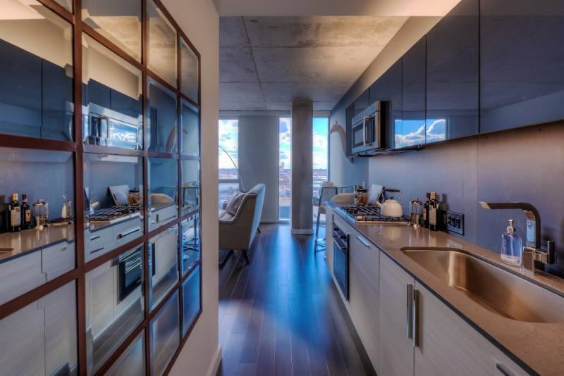 Building Photo - 745 W Division St