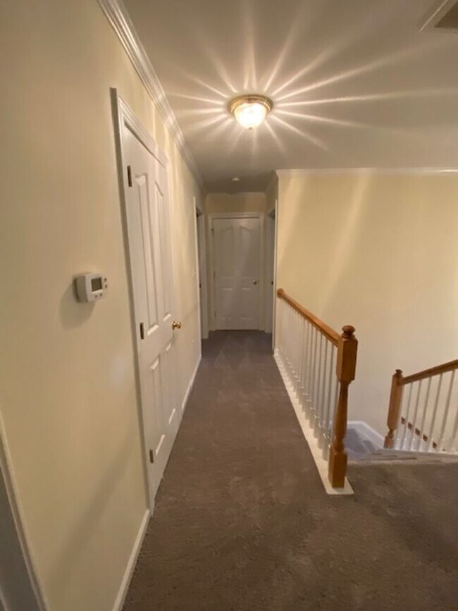 Building Photo - 506 Eagle Pointe Dr