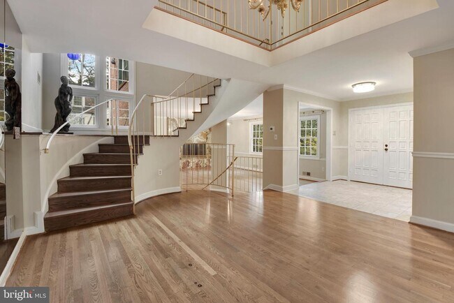 Building Photo - 7320 Bradley Blvd