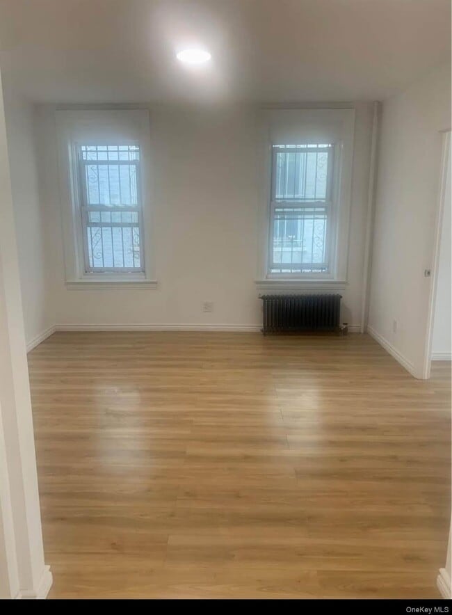 Building Photo - 159 E 93rd St