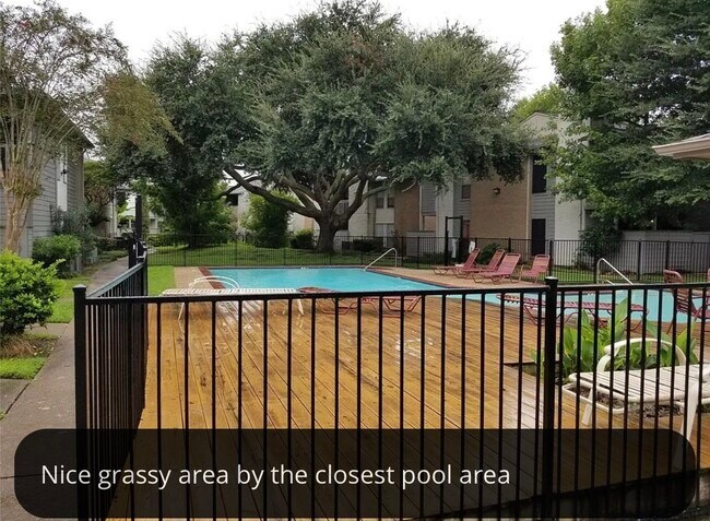 Building Photo - 260 El Dorado Blvd