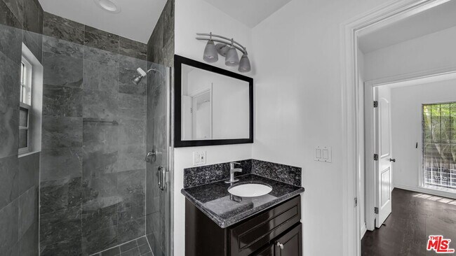 Building Photo - 1155 Horn Ave