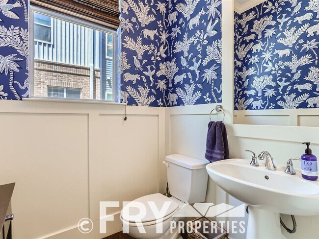 Building Photo - Furnished Townhome in RiNo