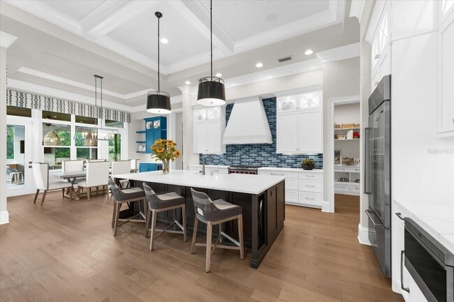 Building Photo - Private Estate Rental in The Concession