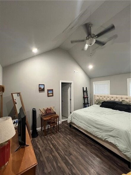 Building Photo - 605 E Wire Ridge Dr