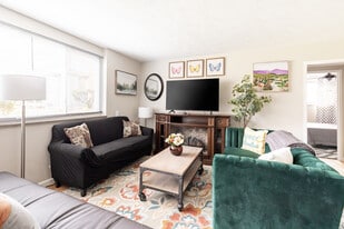 Building Photo - Georgetown Apartments