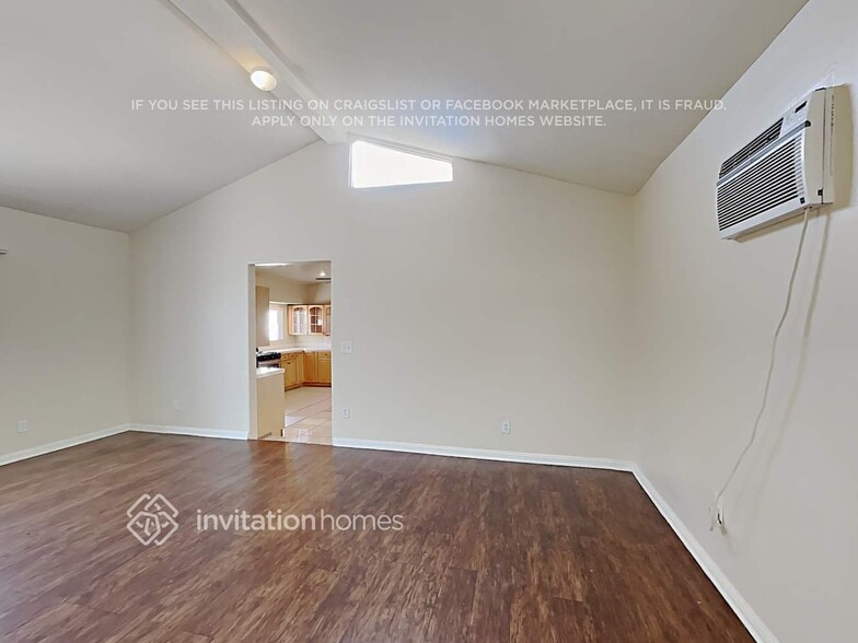 Building Photo - 14752 Lemay St