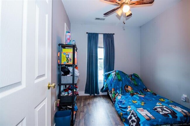 Building Photo - 3 Bedroom Townhouse in New Market