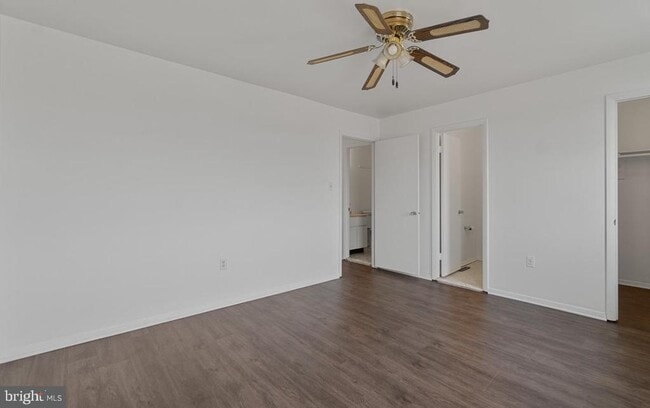 Building Photo - 21 Holland Hill Ct