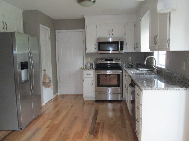 Building Photo - Luxurious 3 Bed, 2.5 Bath Transitional wit...