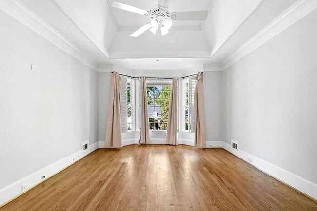 Building Photo - 459 Ivy Park Ln NE