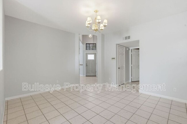 Building Photo - 4566 W Shannon St